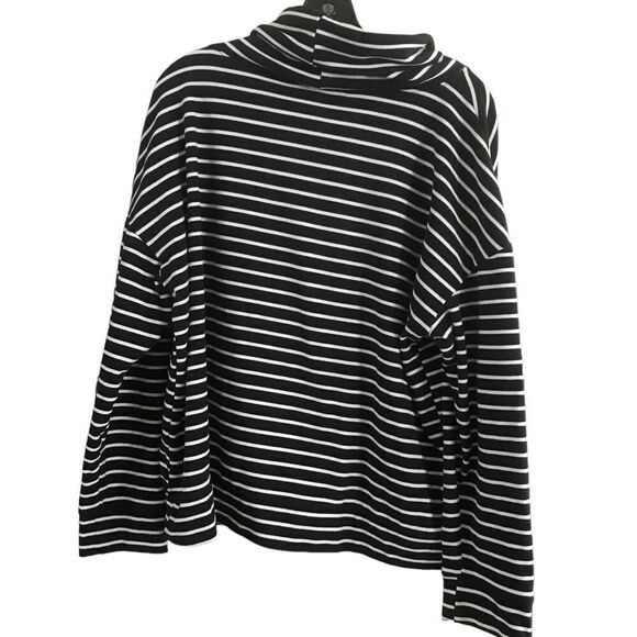 Time and Tru Black and White Striped Top Extra Large - Picture 8 of 10